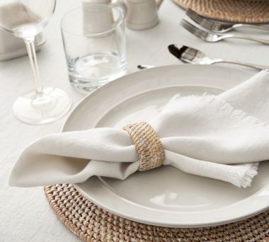 Dining &amp; Entertaining